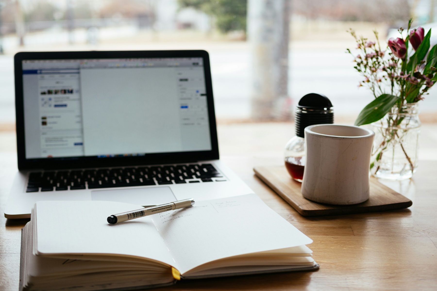 fractional content strategist